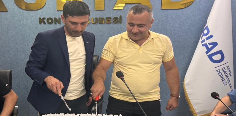 Asriad’da kutlama var?v=1