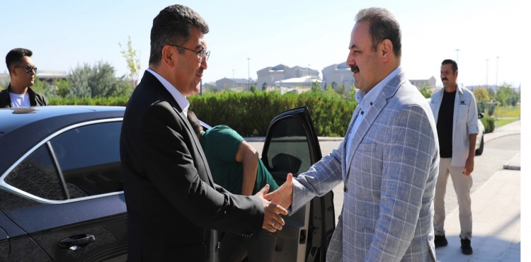 Ekici’den Kayseri ve Aksaray’a Çıkarma ?v=1