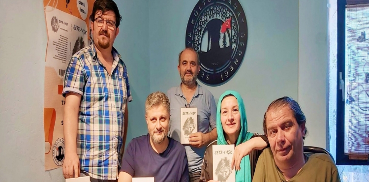 Selçukya’da Okurları İle Buluştu?v=1