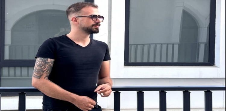 Samet Sözgen Yazılarıyla Şımarık’ta?v=1