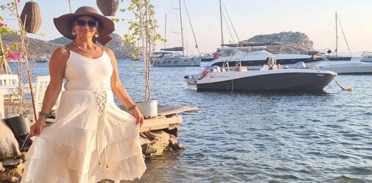 Zehra Yaman Bodrum’da?v=1