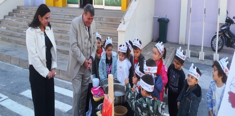 Kaymakam Tortop, mesaj verdi?v=1