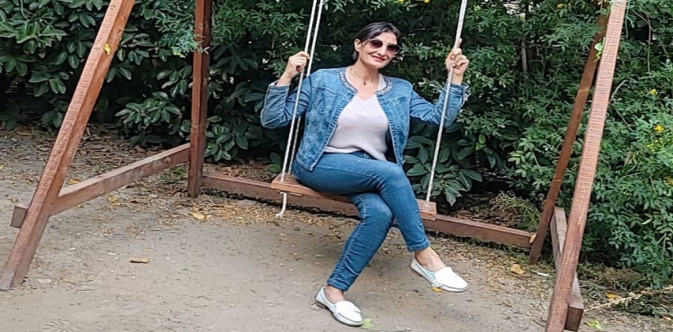 Çiğdem Yakamoz Kaplan İzmir’de?v=1