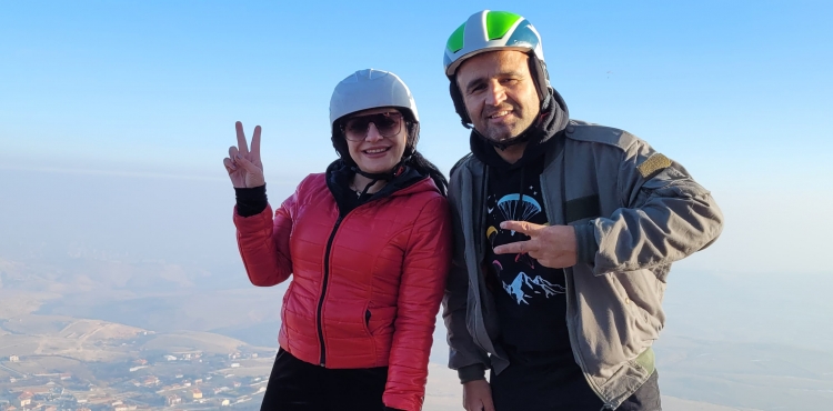 Nazik Hanım Uçuşta?v=1