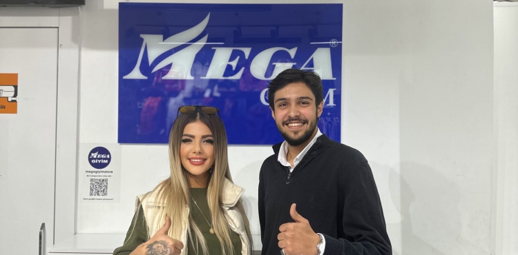 Mega Giyim 3’ledi?v=1