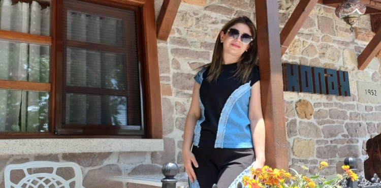 Meryem Hanım Düşman Çatlatmış!?v=1