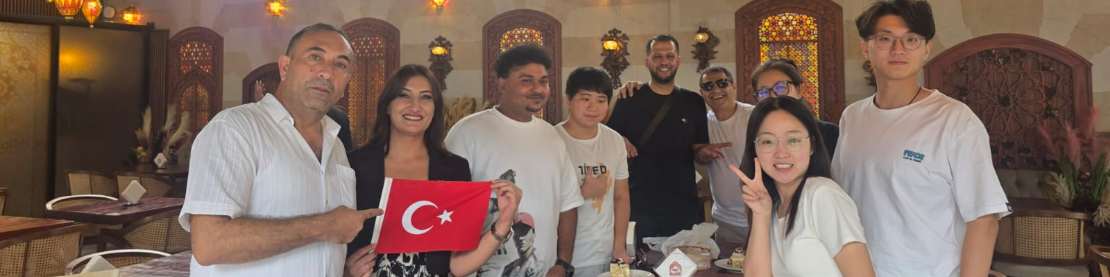 Çiğdem Kaplan Malezya'da!?v=1