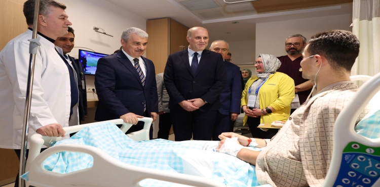 Vali Akın’dan Geçmiş Olsun Ziyareti!