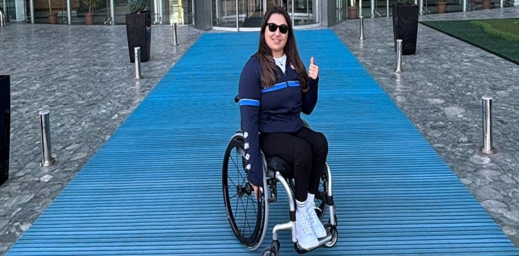 Gözünü Zirveye Dikti!